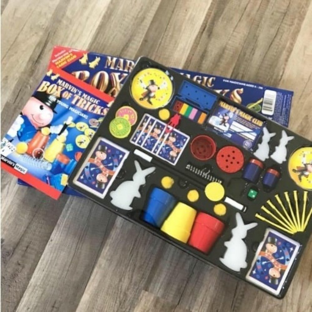 225 Amazing Magic Tricks for Kids - Mystical Magic Cards, Magic